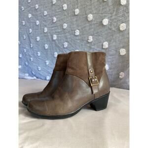 Clarks Bendables Brown Leather & Suede Buckle Strap Ankle Boots 6.5W